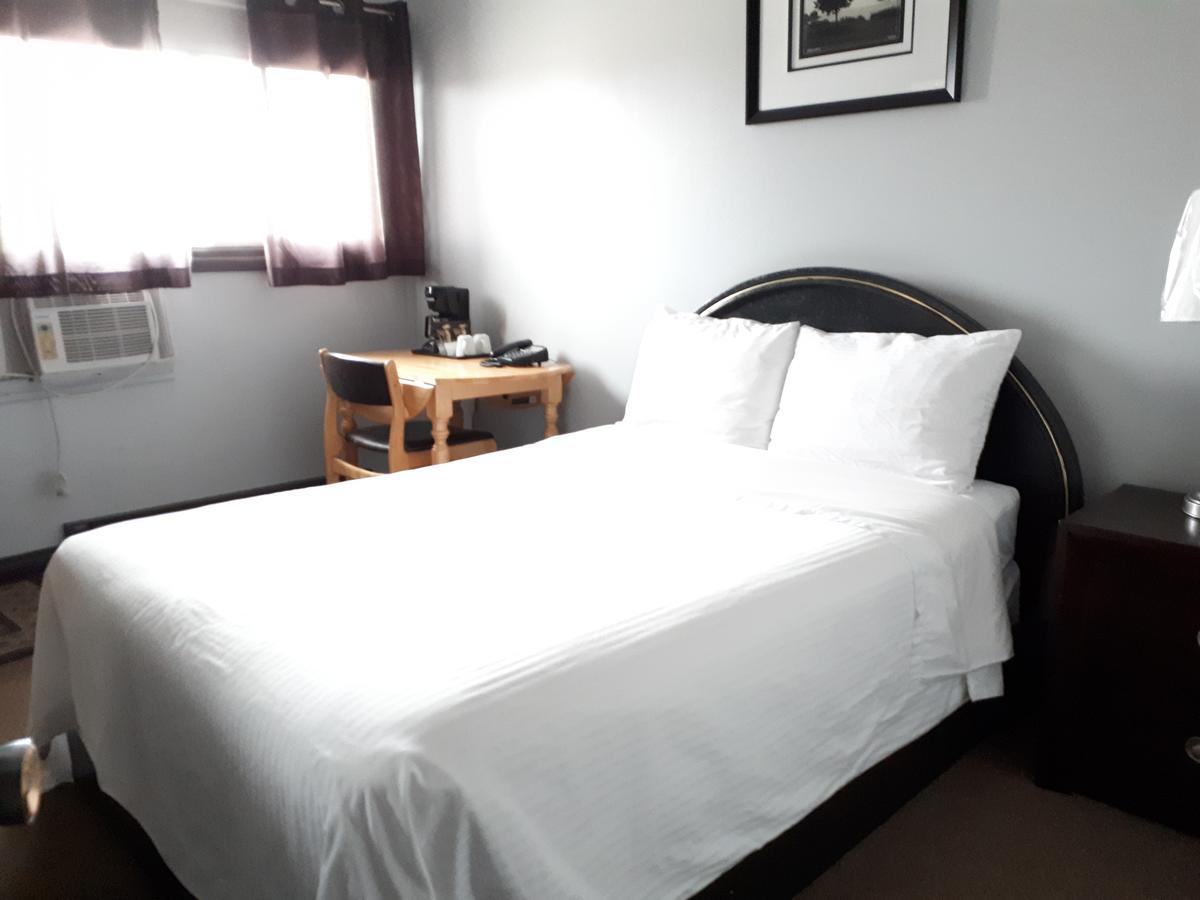 Interlake Motel Ashern Esterno foto